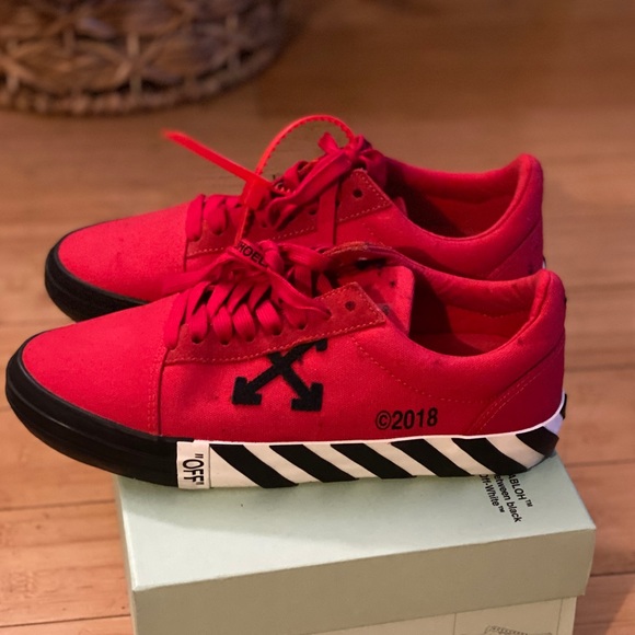 OFF-WHITE Vulc Low Red - Picture 5 of 8